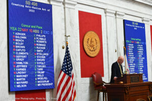 Senate ends last day of 2022 session with 10 minutes of chaos; Anti-Racism Act dies in final seconds